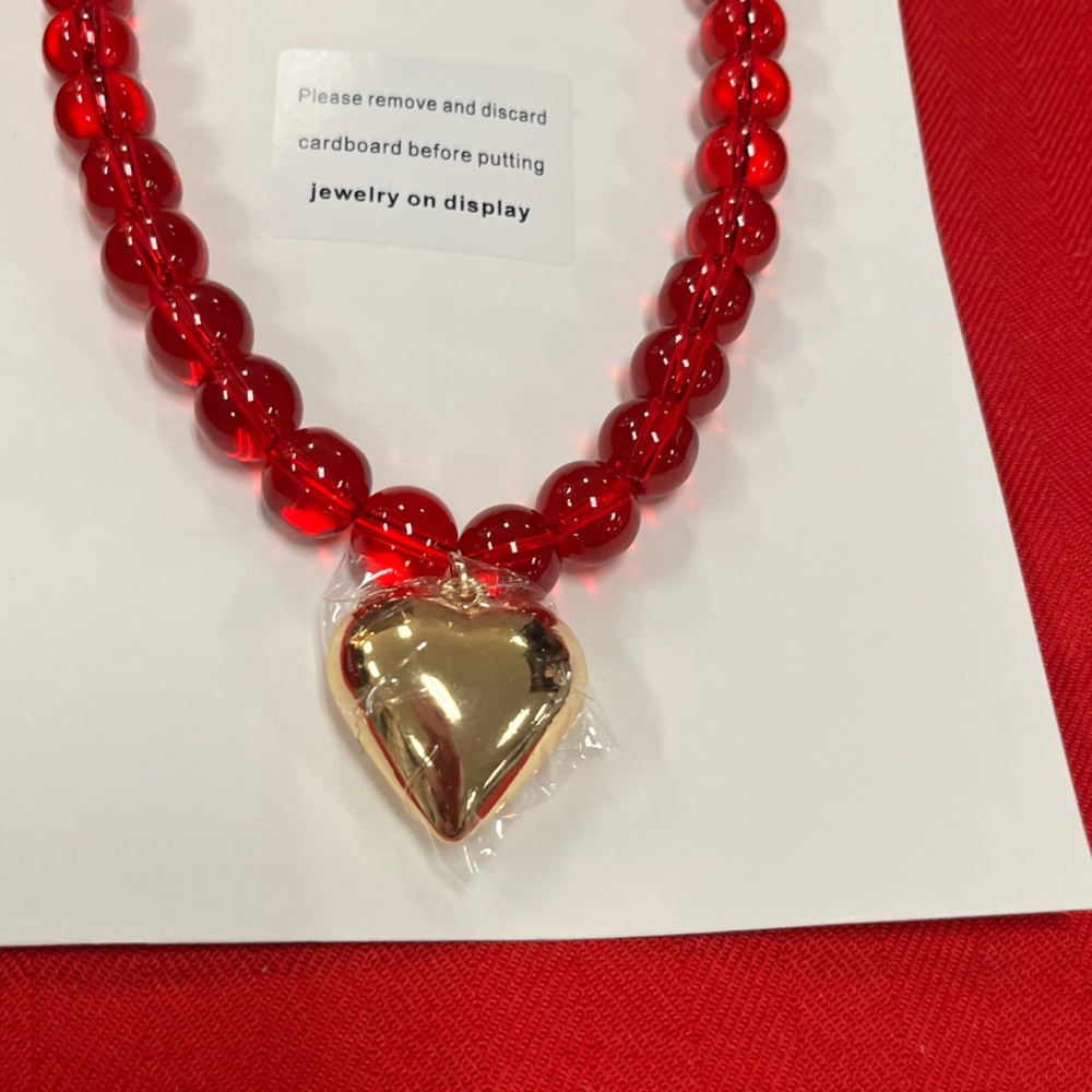 NWT ⚜️♥️⚜️ Piper K Gorgeous Red Beaded Glass Necklace - Picture 10 of 15